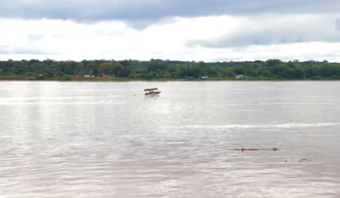 VÍDEO: Rio Madeira registra oito metros e Defesa Civil reforça alerta para navegantes e pescadores