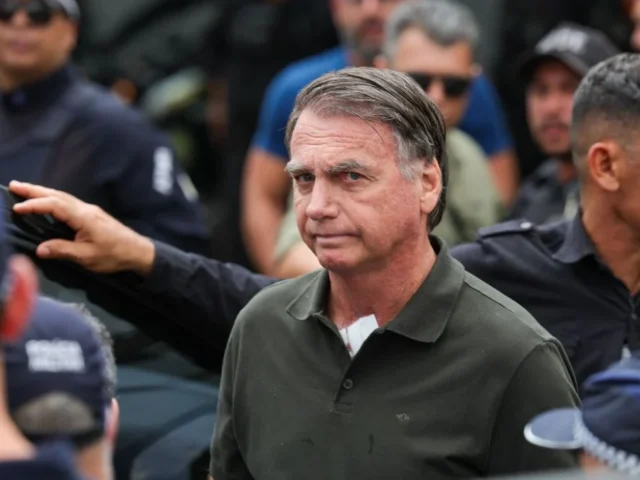 Moraes determina vigilância policial no quarto de Bolsonaro durante internação em hospital