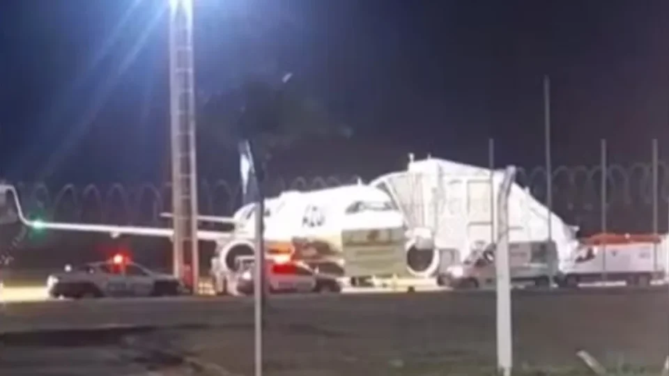 Azul confirma morte de passageiro em voo de Manaus e assistência a familiares