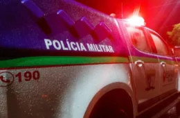 Jovem de 21 anos é ferida com pedaço de madeira ao cobrar dívida