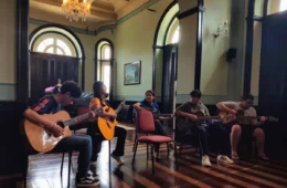 Recital de Violões reúne público com entrada gratuita no Salão Nobre do Palácio Rio Negro