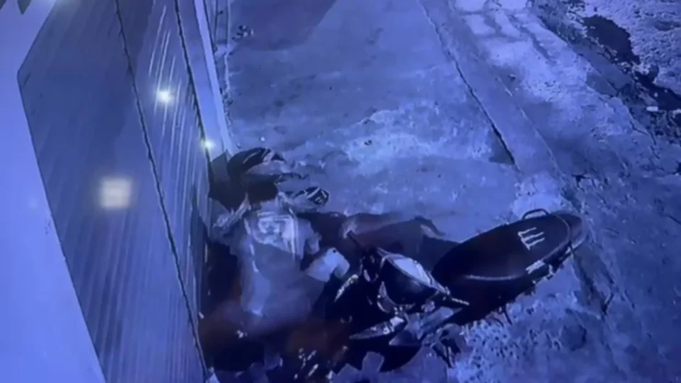 Homem com alucinações que matou cachorro em Borba já importunou mulheres, diz polícia