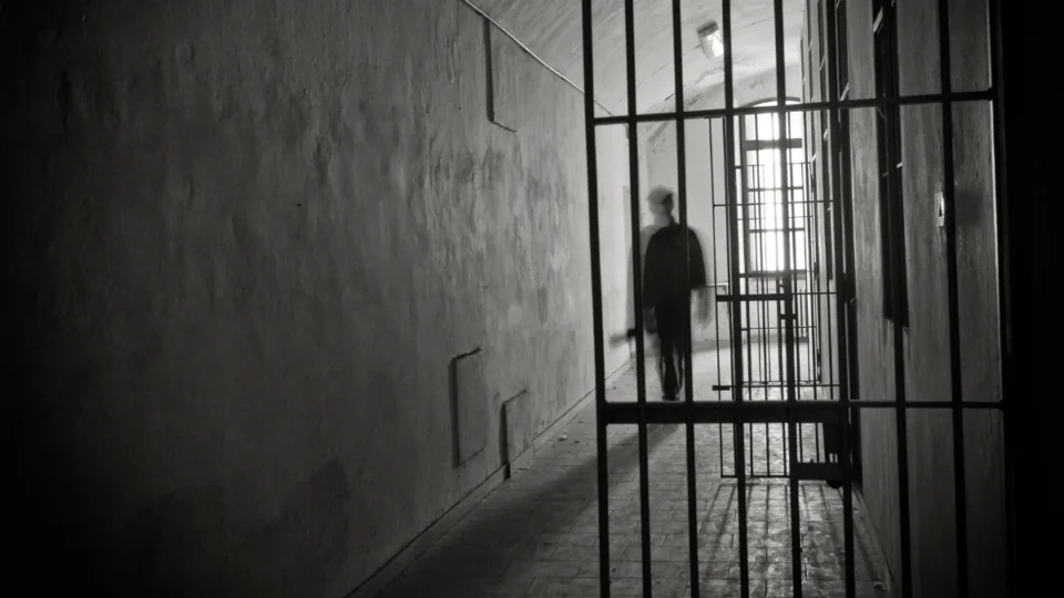 Oito foragidos do Amazonas entram na lista nacional dos mais perigosos; saiba quem são