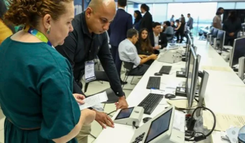 TSE inicia checagem completa das urnas e sistemas que serão usados em 2026