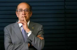 Gilmar Mendes decide que só a PGR pode pedir impeachment de ministros do STF