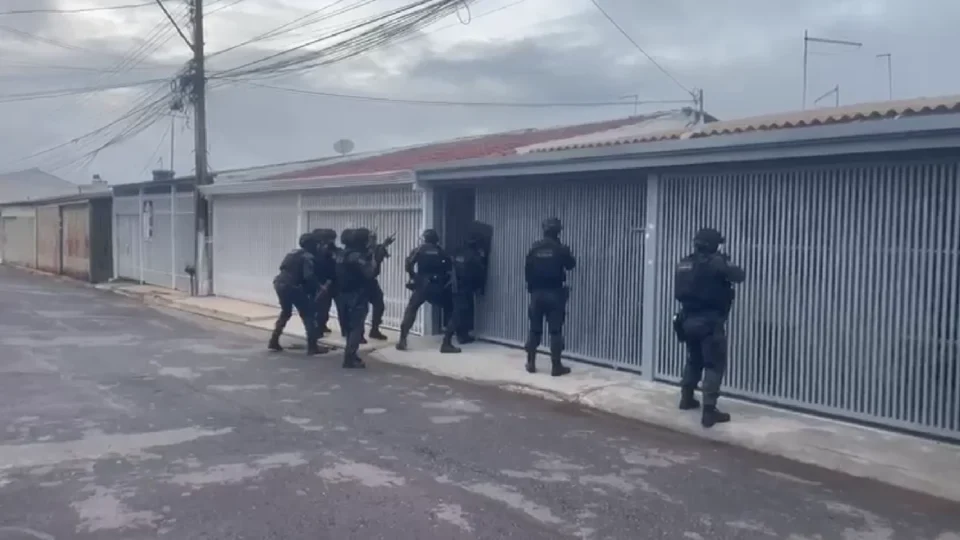 DF desencadeia ações simultâneas para desmontar ramificações do PCC