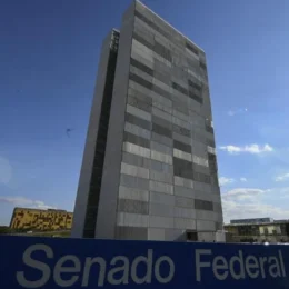 Advocacia do Senado pede ao STF revisão de ação sobre Lei do Impeachment