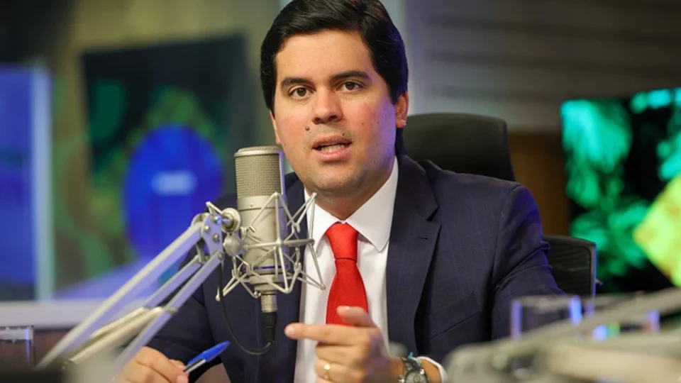 Caso de funcionária fantasma com salário de R$ 14 mil envolve atual ministro do Esporte