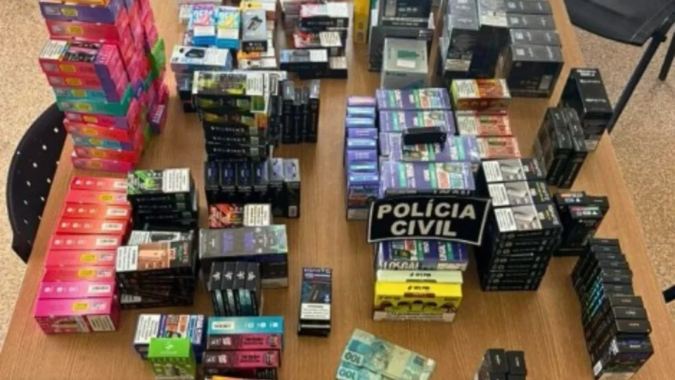 Operação Vape: Polícia Civil apreende mais de 500 cigarros eletrônicos durante operação em Espigão do Oeste