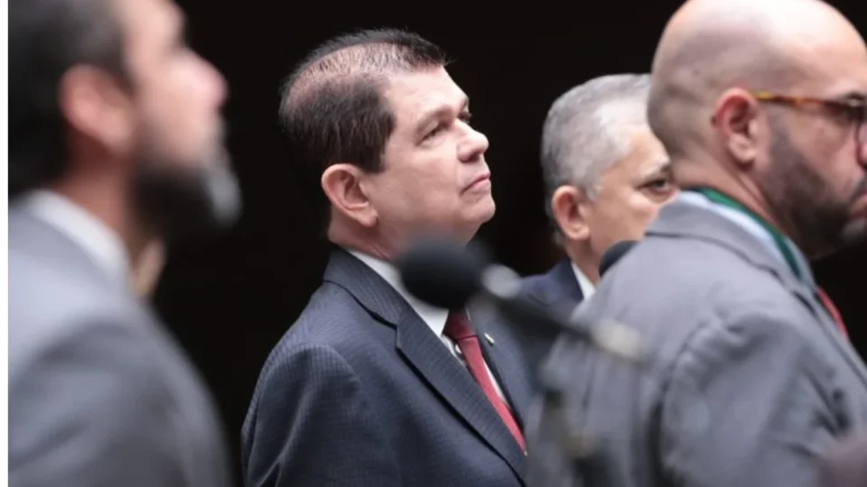 Câmara avança na reforma tributária e aprova texto-base do IBS