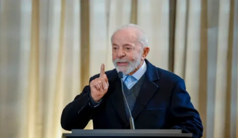 Lula orienta ministros a construir ‘narrativa correta’ sobre conquistas do governo