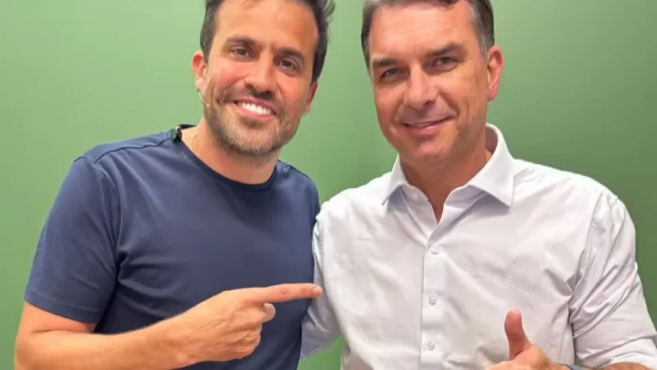 Pablo Marçal declara apoio a Flávio Bolsonaro e dispara ‘chega de Lula’