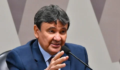 Governo prevê retirar 20 milhões da pobreza, diz ministro Wellington Dias