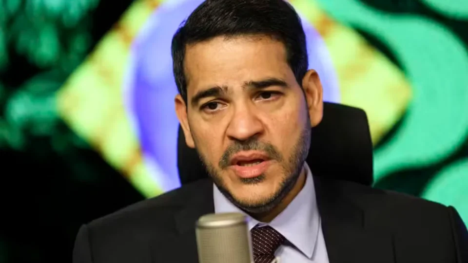 Pesquisa mostra que maioria desaprova indicação de Jorge Messias feita por Lula