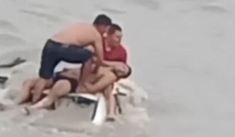 VÍDEO: Chuva forte faz carro afundar em igarapé e deixa vítima presa em Manaus