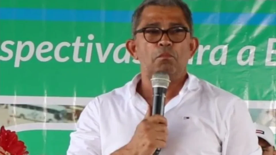 Vaias a Augusto Ferraz em Iranduba expõem desgaste e acendem alerta político