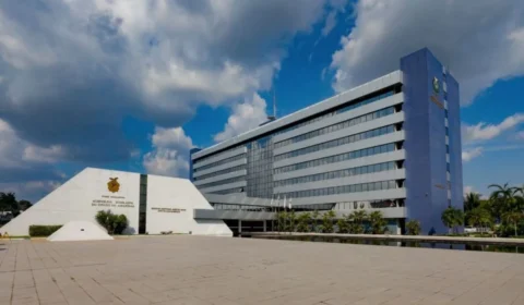 Concurso da Aleam: FGV divulga locais de prova; salários chegam a R$ 30 mil