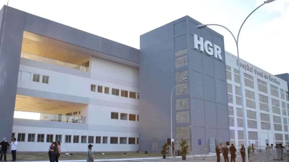 Ex-prefeito de Bonfim é internado com diabetes descompensada após passar mal na prisão