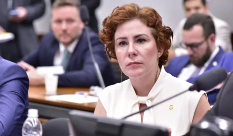 Extradição de Zambelli pode avançar após consulta italiana sobre prisões no Brasil