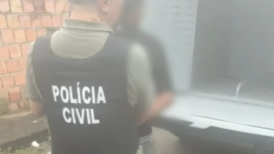 Padrasto é preso por estuprar enteada sob ameaça de morte em Manaus