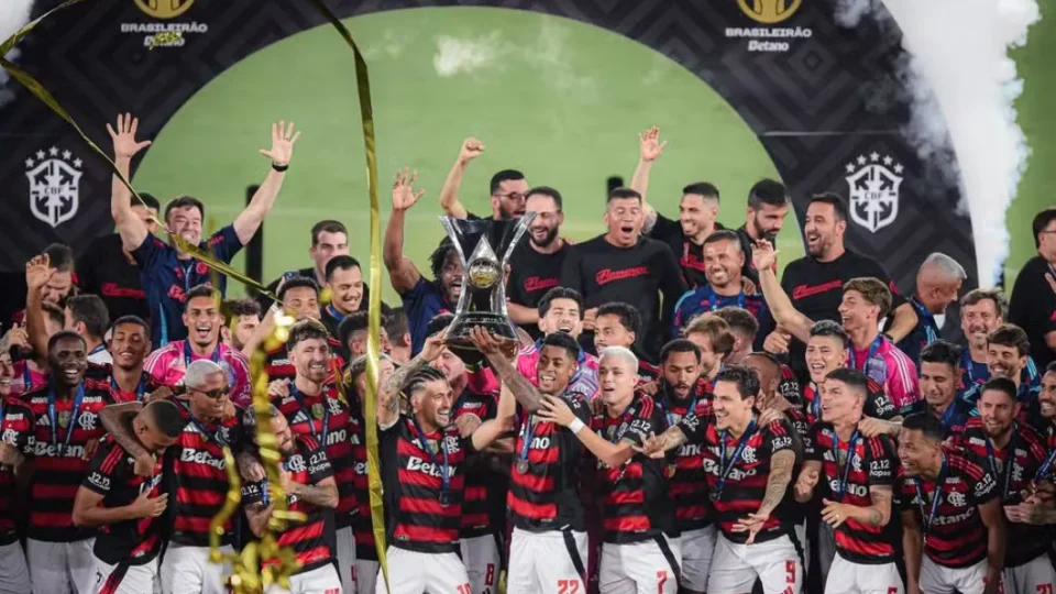 Flamengo lidera Ranking da CBF pelo sexto ano consecutivo; Corinthians assume a vice-liderança
