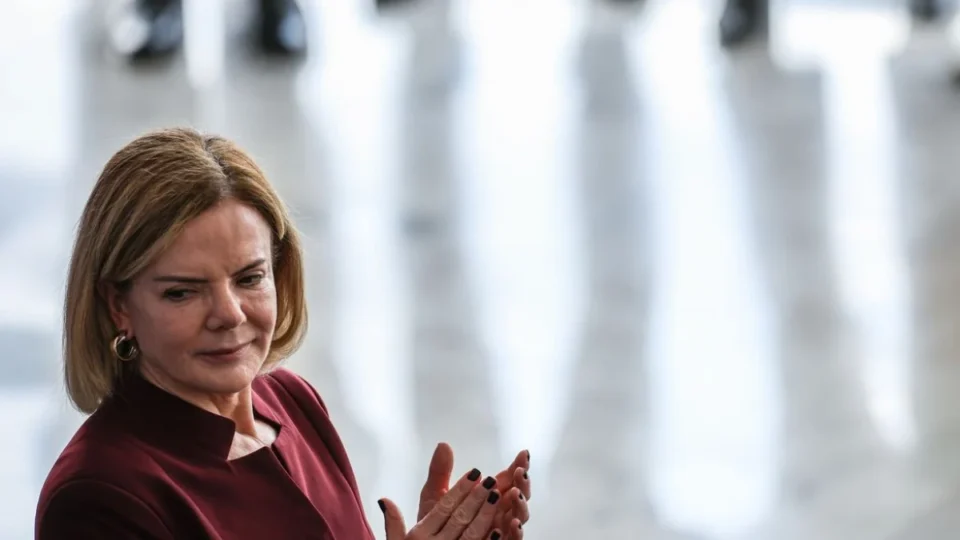 Fim da escala 6×1 entra na lista de prioridades do governo federal