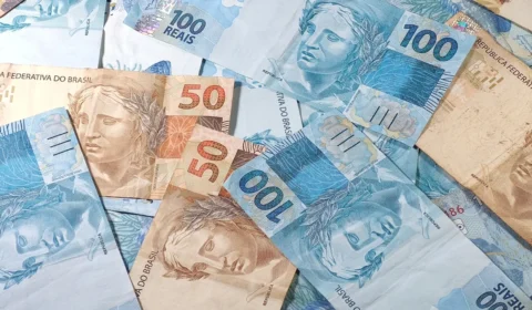 Arrecadação federal atinge recorde histórico e chega a R$ 2,89 trilhões em 2025