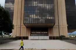 BC revela bancos mais reclamados do país no fim de 2025; veja quem lidera lista