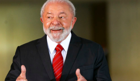 Lula tem alta após cirurgia de catarata no olho esquerdo: ‘sem intercorrências’