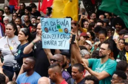 Congresso deve analisar projeto que acaba com a escala 6×1 neste semestre, diz Boulos