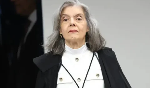 Cármen Lúcia chama atenção para risco de contaminação eleitoral por mentiras tecnológicas