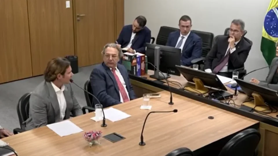 STF retira sigilo e banqueiro Daniel Vorcaro contesta acusações sobre carteiras de crédito