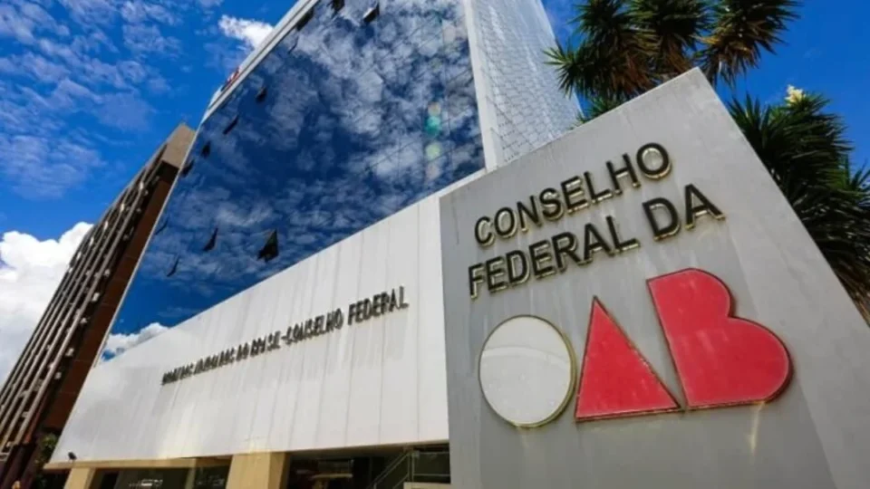 Lei que proíbe cotas raciais em SC é questionada pela OAB no STF
