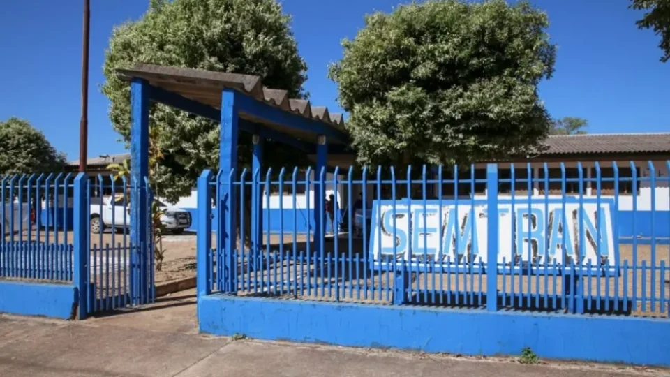 Prefeitura de Vilhena lança edital para concurso de Agente Municipal de Trânsito