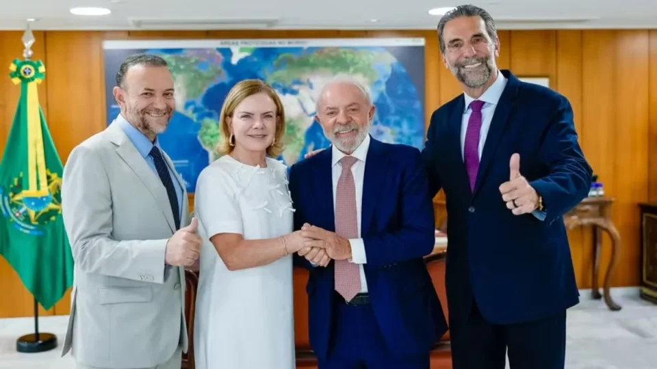 Gleisi Hoffmann anuncia pré-candidatura ao Senado pelo Paraná