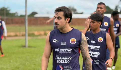 Barcelona de Rondônia oficializa contratação do lateral Bernardo