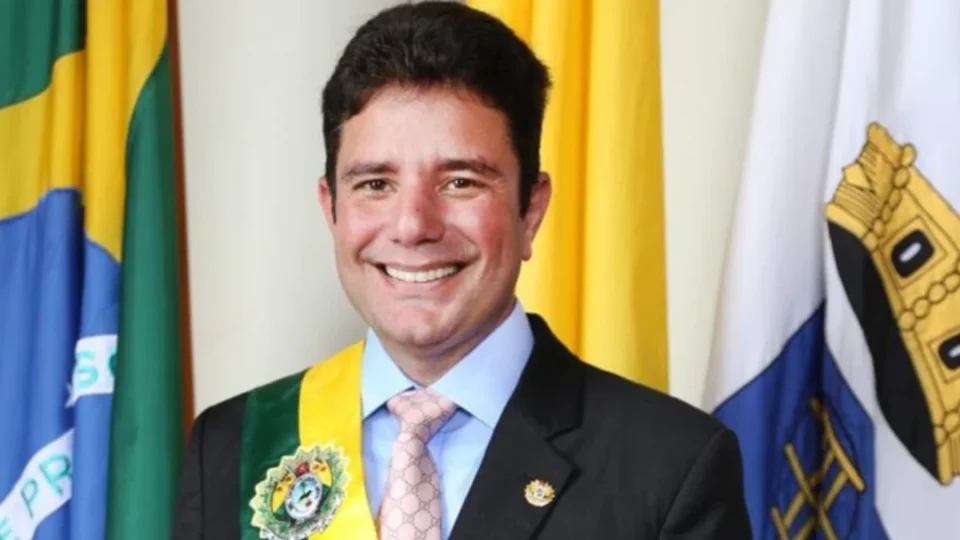 PF cumpriu mandado de busca e apreensão contra governador do Acre em operação autorizada pelo STJ