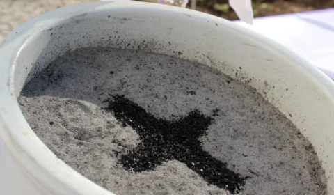 Quarta-Feira de Cinzas é feriado? Veja como fica o funcionamento em 2026