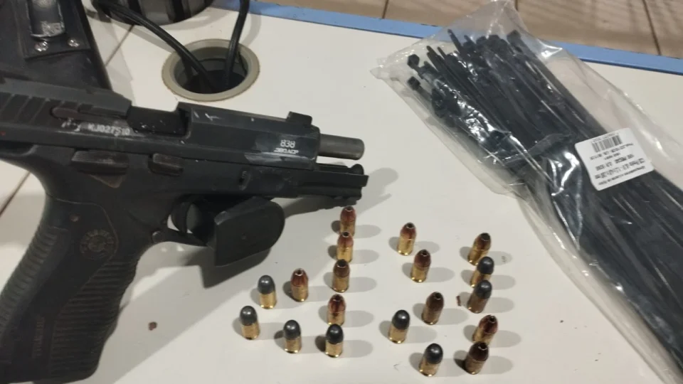 Operação da PM prende quatro suspeitos por extorsão e outros crimes em área rural de Candeias do Jamari