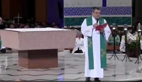 ‘Nunca teve projeto a favor do povo’, diz padre ao questionar Nikolas Ferreira