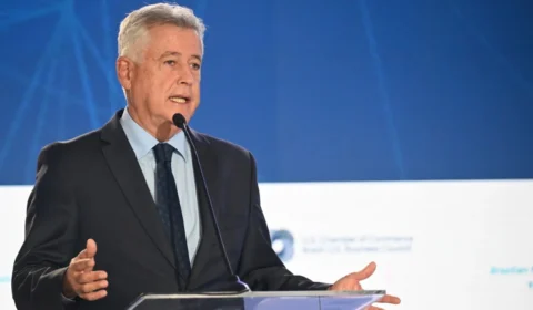 Investigação do Banco Master: Rodrigo Rollemberg diz que quem é contra tem ‘rabo preso’