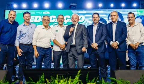 Lula ironiza reação de Valdemar ao posar com prefeitos do PL: ‘vai bater neles’