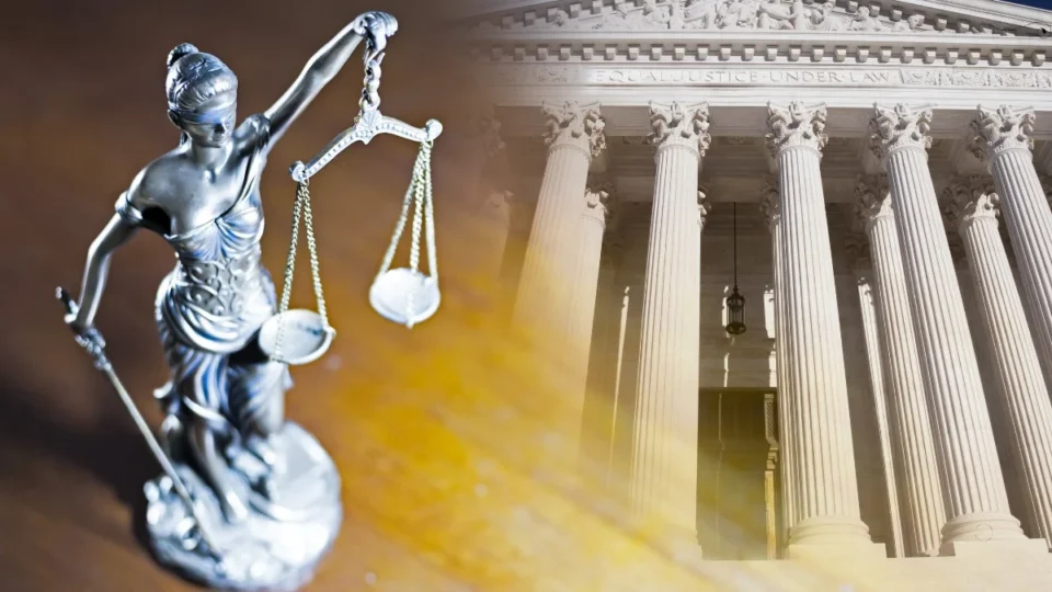 Trump anuncia tarifa global de 10% após decisão da Suprema Corte