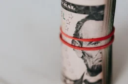 Novas tarifas dos EUA entram em vigor após decisão da Suprema Corte; Trump reforça agenda protecionista