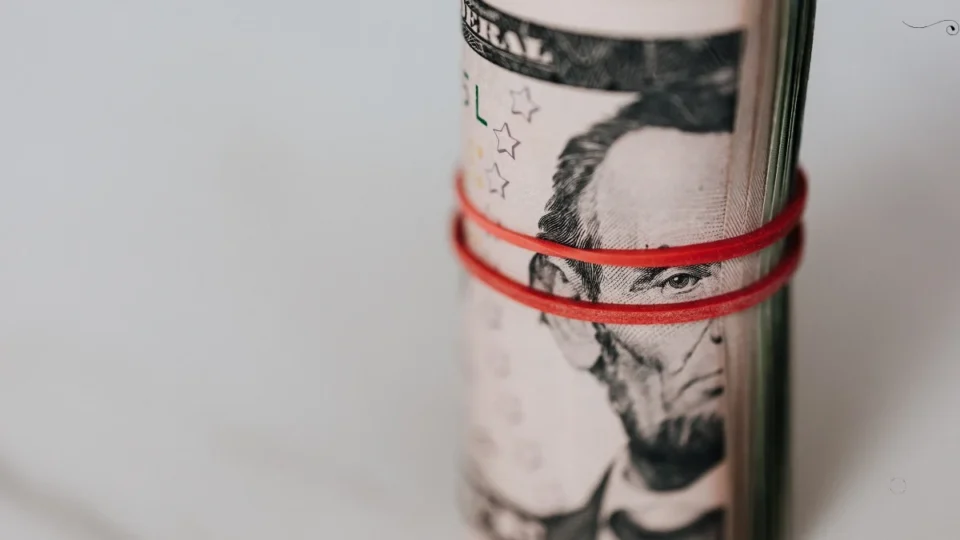 Novas tarifas dos EUA entram em vigor após decisão da Suprema Corte; Trump reforça agenda protecionista