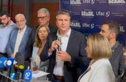 Durante agenda no Acre, Camilo Santana confirma pacote milionário para a educação federal