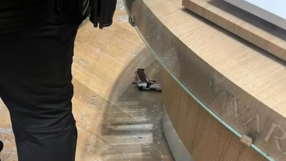 Funcionária de joalheria é morta por ex-namorado dentro de shopping em SP