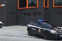 Aula de natação acaba em morte e deixa alunos em estado grave; entenda