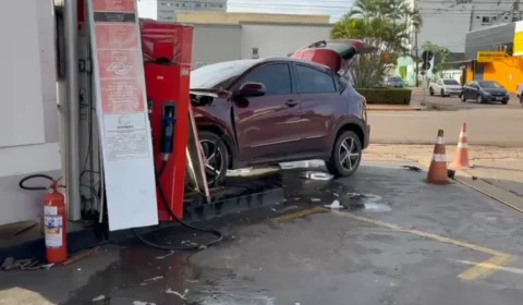 Colisão entre dois carros deixa mulheres feridas no Centro de Porto Velho