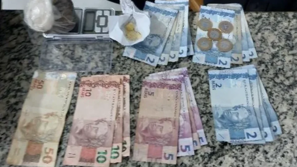 Casal é detido com drogas e dinheiro em operação de rotina em Pimenta Bueno